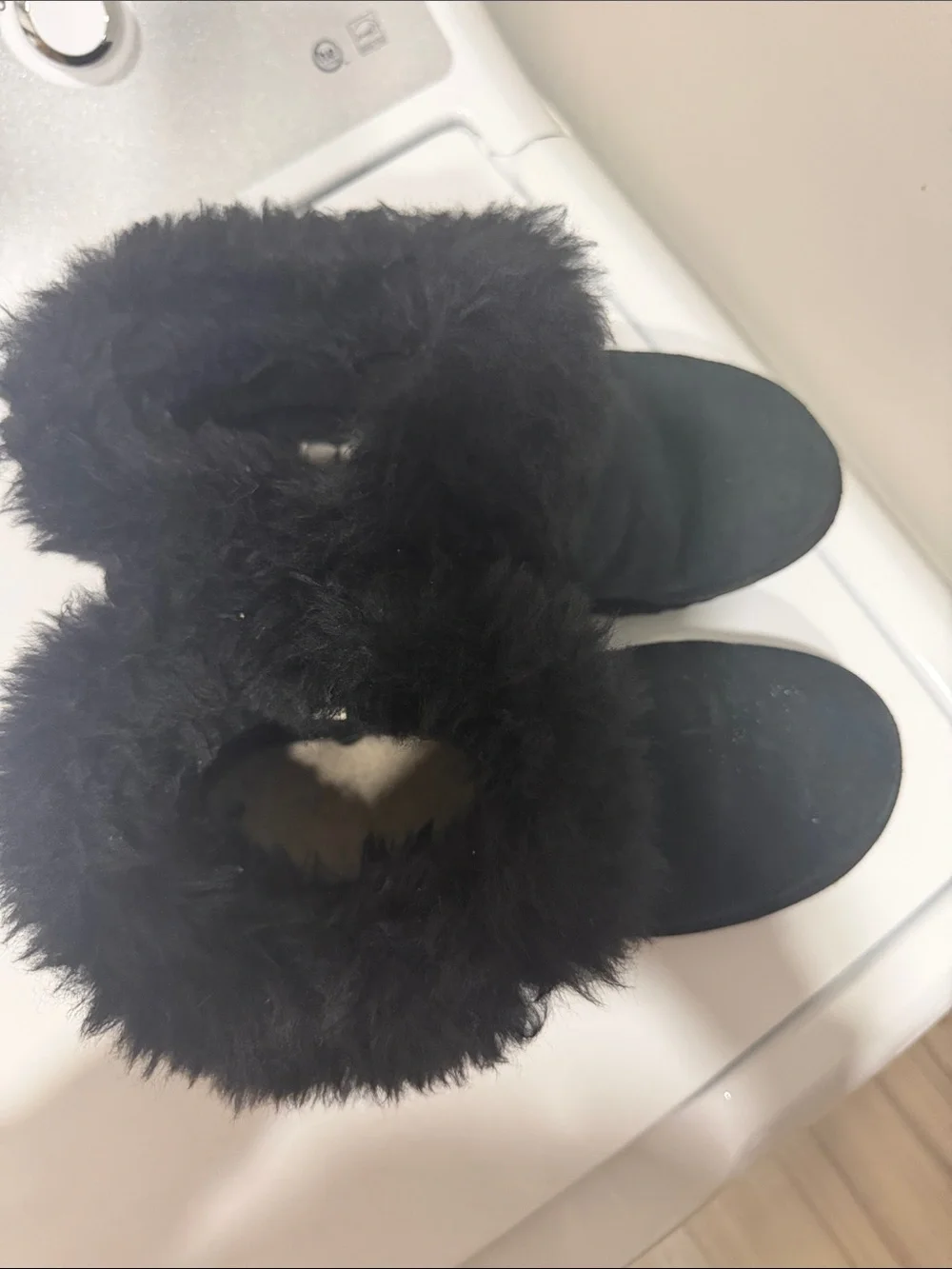 UGG soft slip